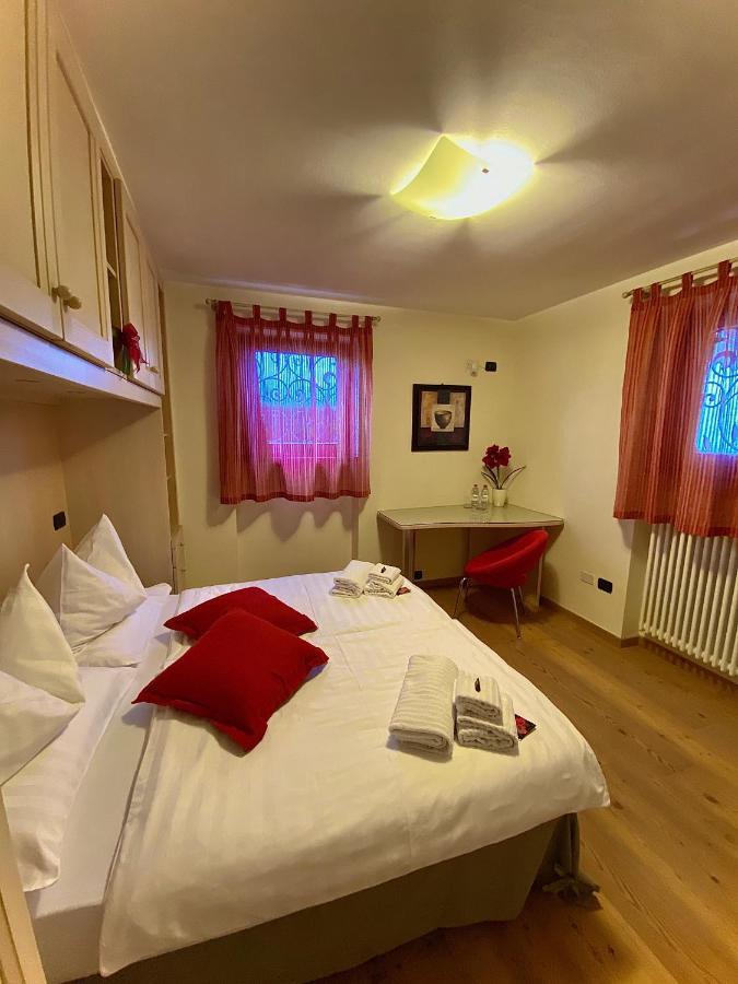 Appartamento Le Colonne - Relais Villa Quercia 타술로 외부 사진